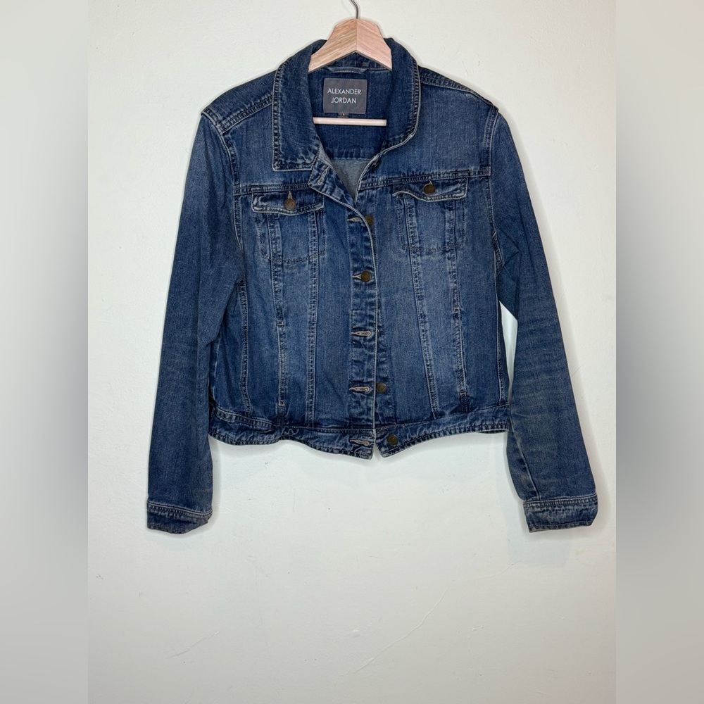 Alexander Jordan Classic Blue Denim Jean Jacket 100% Cotton Size L